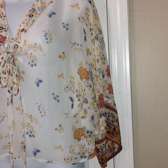 Forever 21 floral sheer lace up  blouse Sz M - Picture 2 of 6